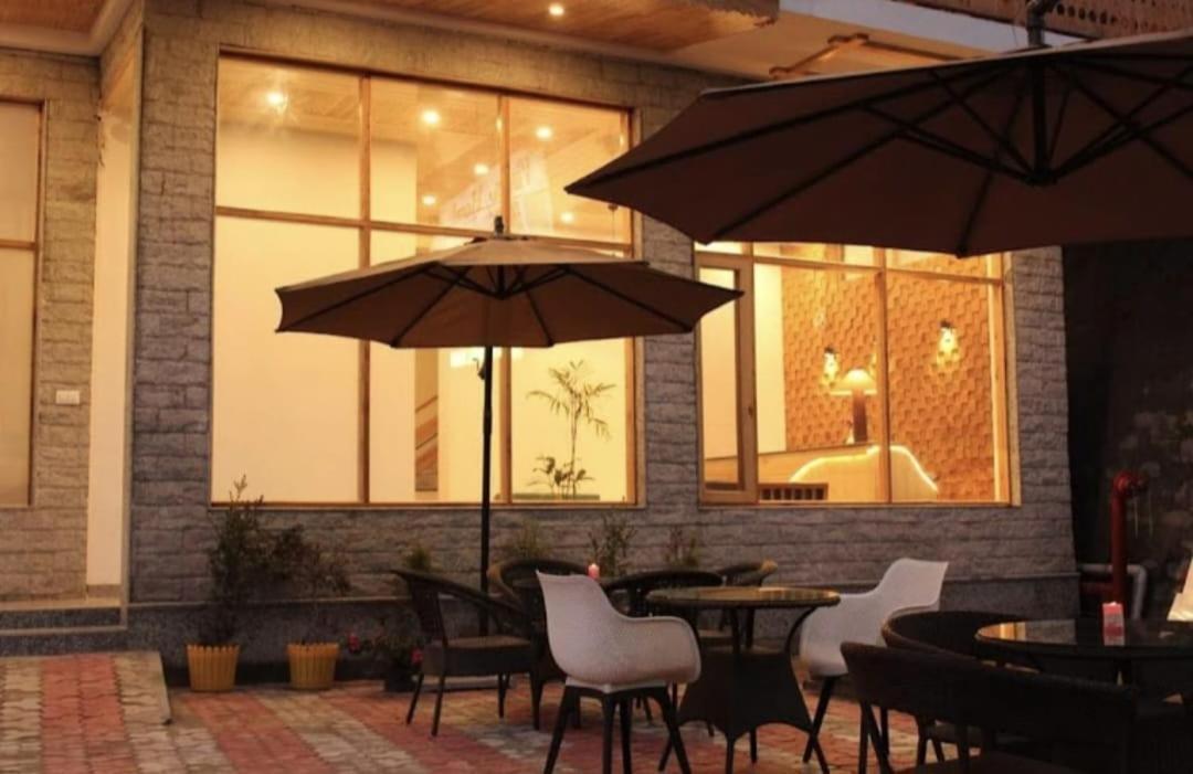 Royal Rajasthan Regency - Hotel & Restaurant - Manali (Himachal Pradesh) — Photos 1
